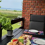 Panoráma Zamárdi, Kilátás A Tóra, Terasz *