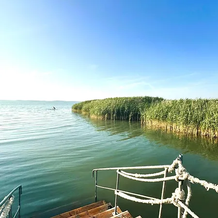 Panoráma Zamárdi, Kilátás A Tóra, Terasz Apartman