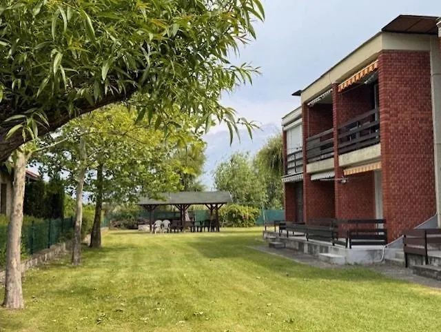 Panorama Zamardi, Kilatas A Tora, Terasz *